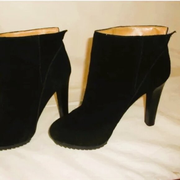 Nine West CASHY Black Suede Heel Hidden Platform Booties Lug Sole 6.5 M No SLIP - Picture 2 of 4